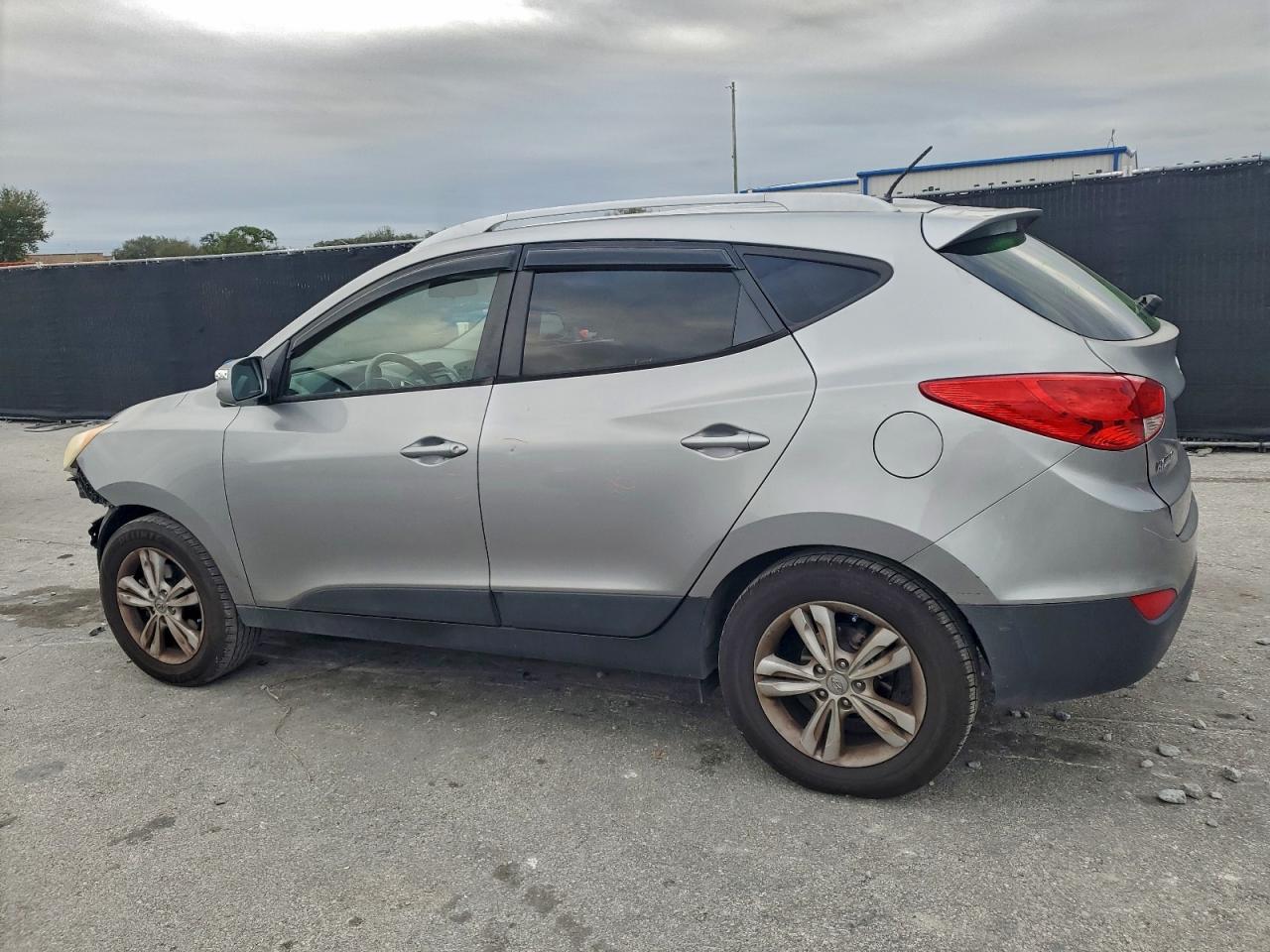 2012 HYUNDAI TUCSON GLS photo 4