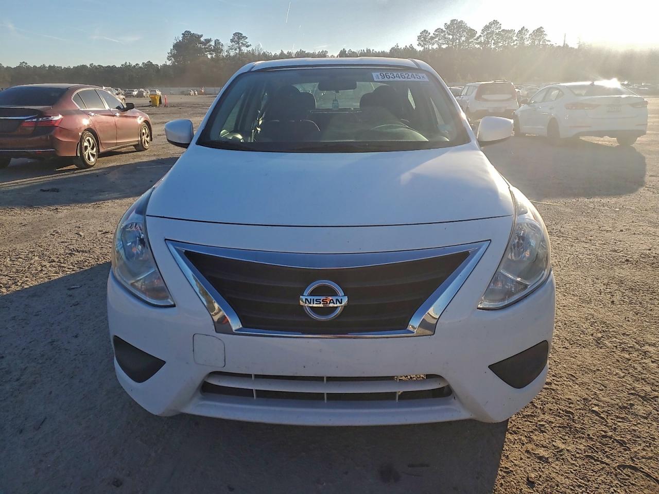 2019 NISSAN VERSA S photo 5