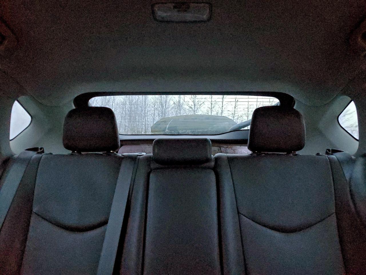 2011 TOYOTA PRIUS photo 10