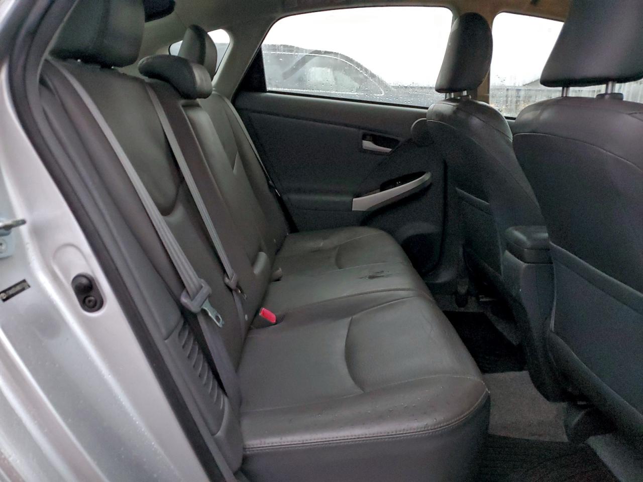2011 TOYOTA PRIUS photo 11