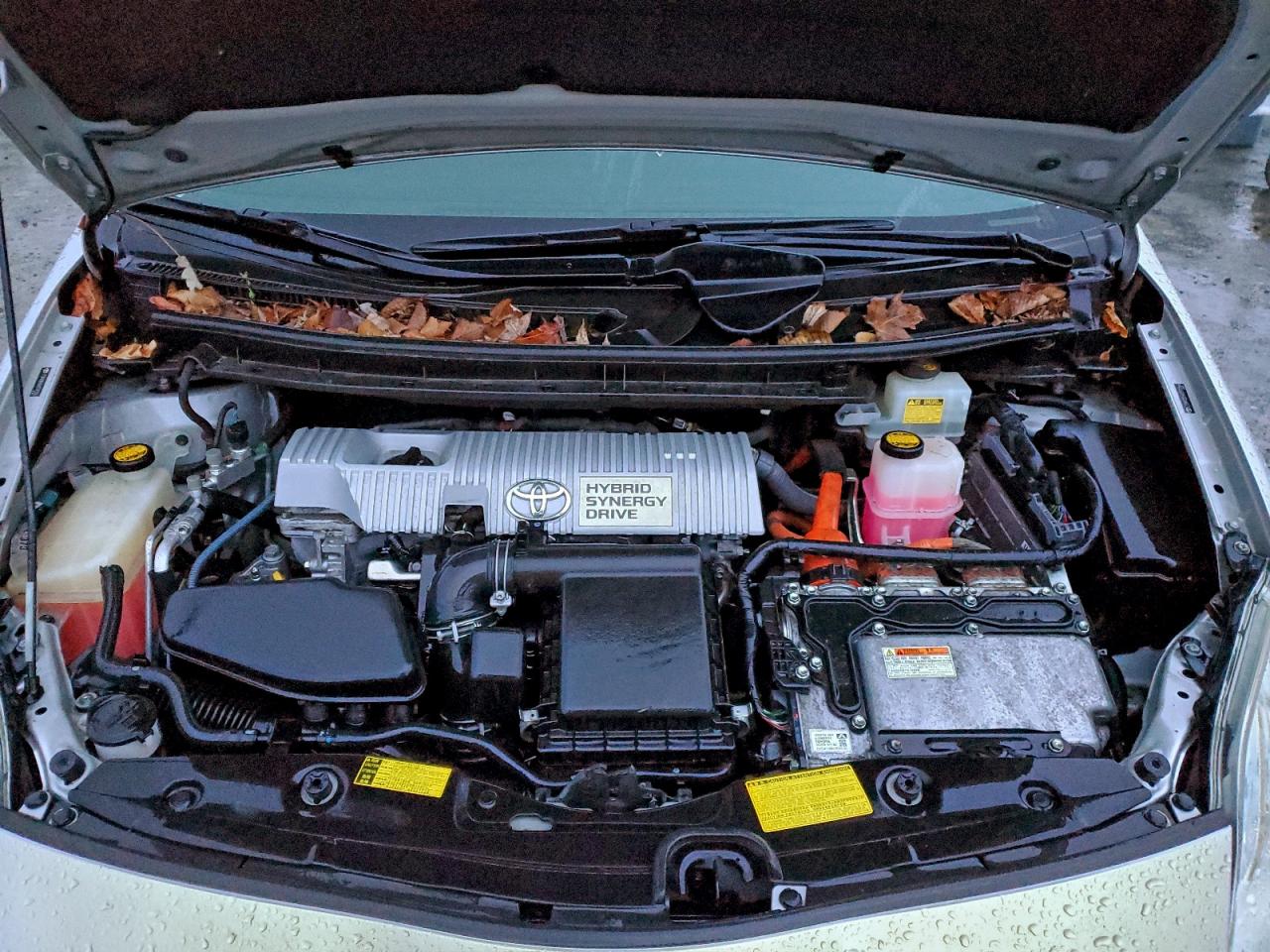 2011 TOYOTA PRIUS photo 12