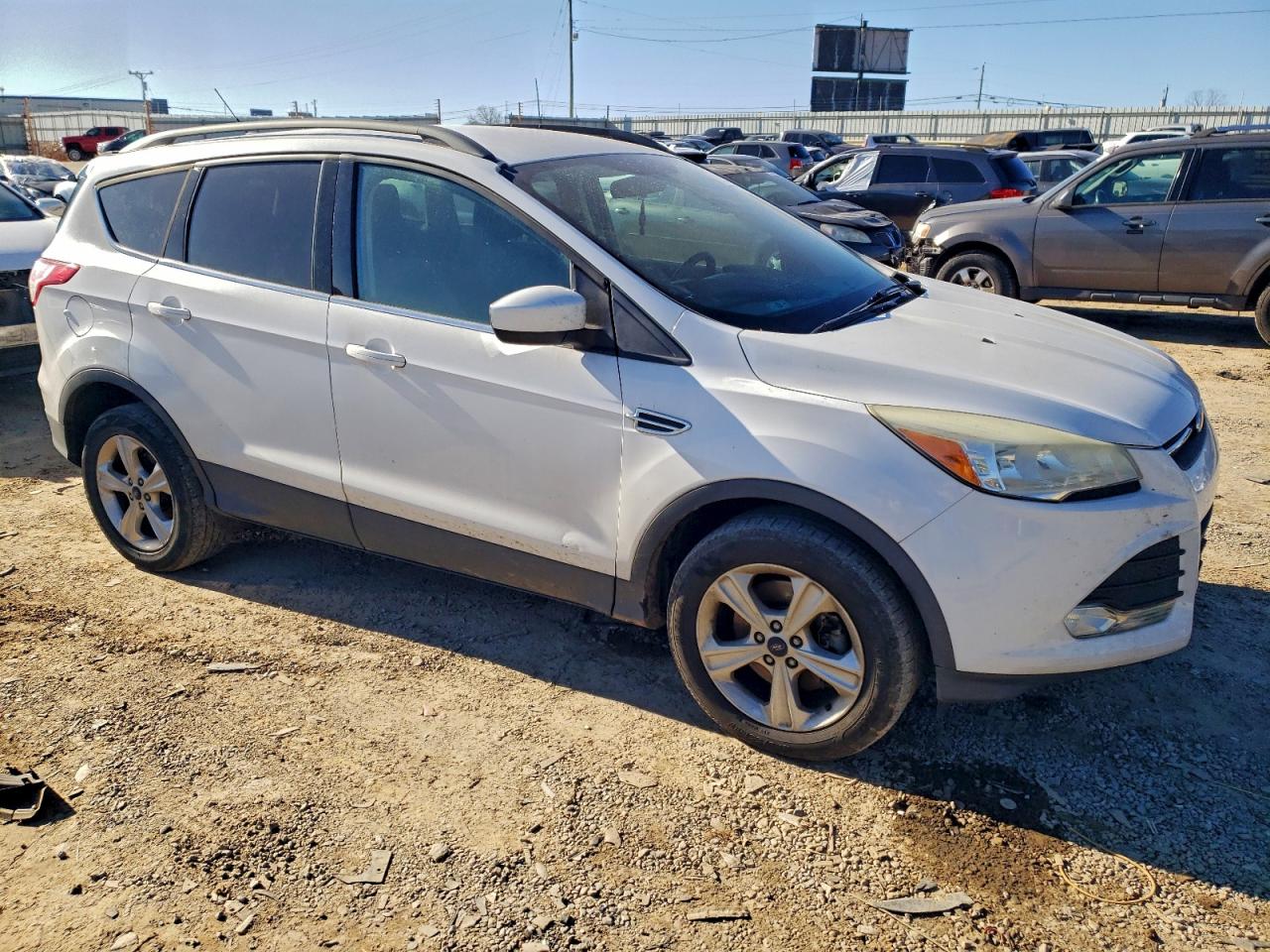 2014 FORD ESCAPE SE photo 4