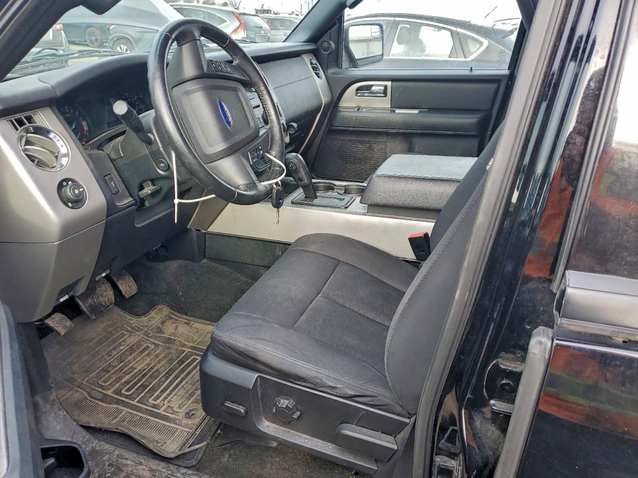 2017 FORD EXPEDITION XLT photo 7