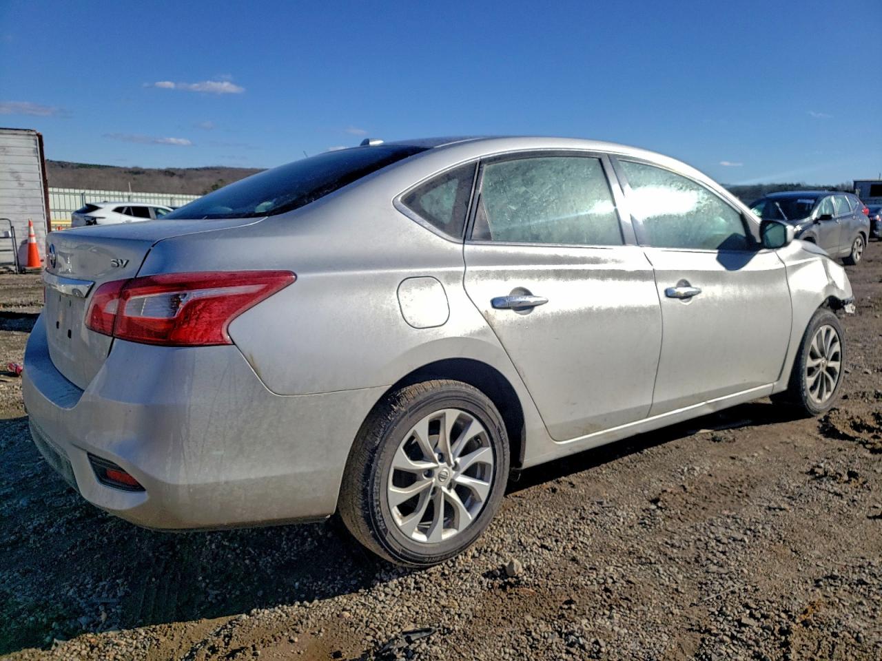 2019 NISSAN SENTRA S photo 7