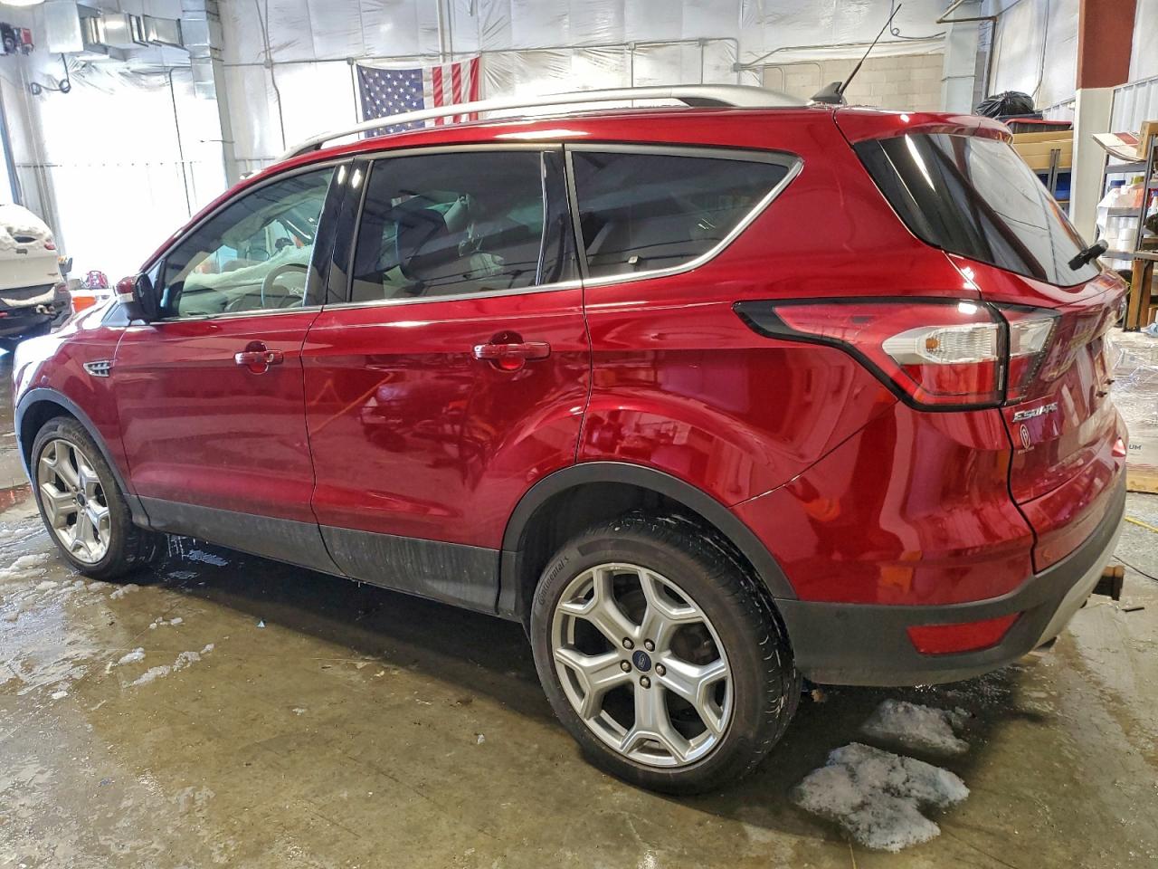 2018 FORD ESCAPE TITANIUM photo 2