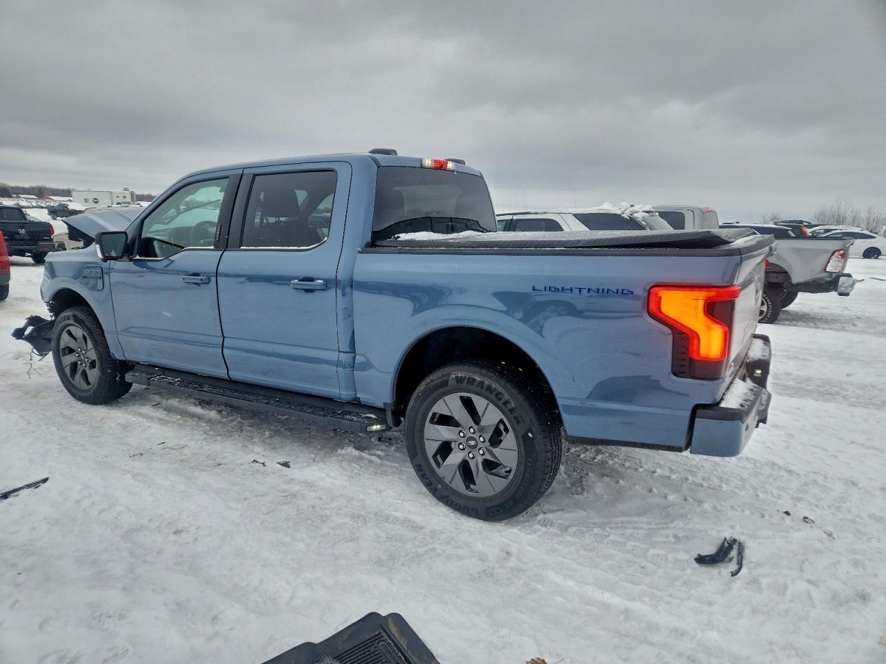 2023 FORD F150 LIGHTNING PRO photo 5
