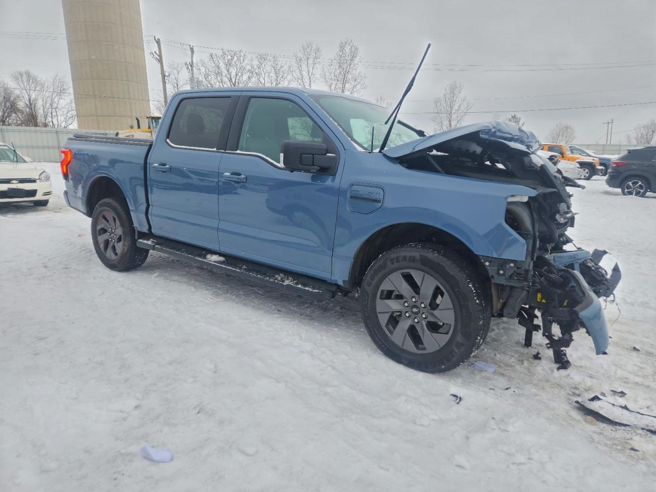 2023 FORD F150 LIGHTNING PRO photo 13