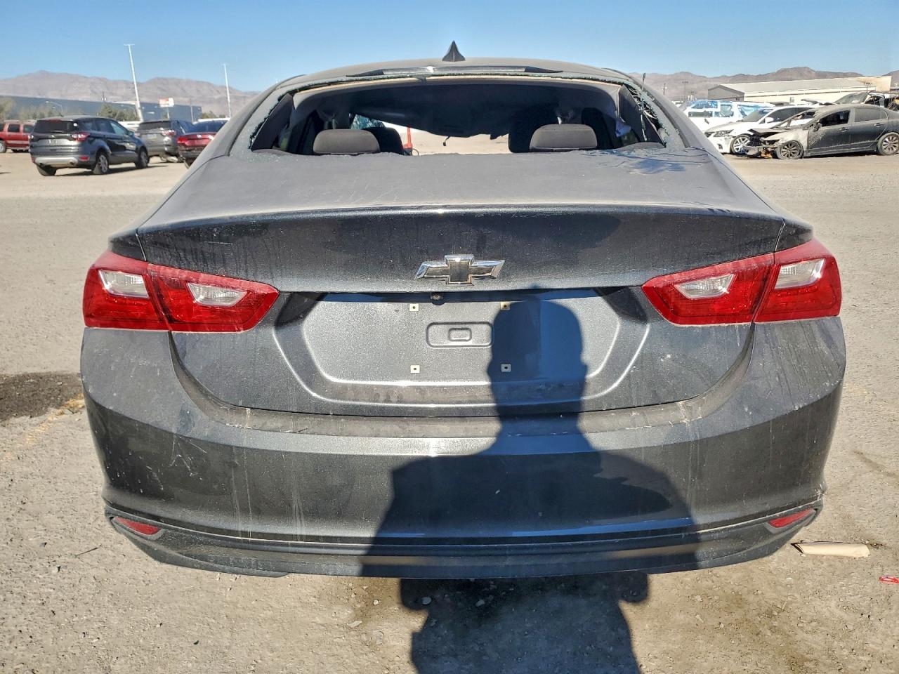 2017 CHEVROLET MALIBU LS photo 11