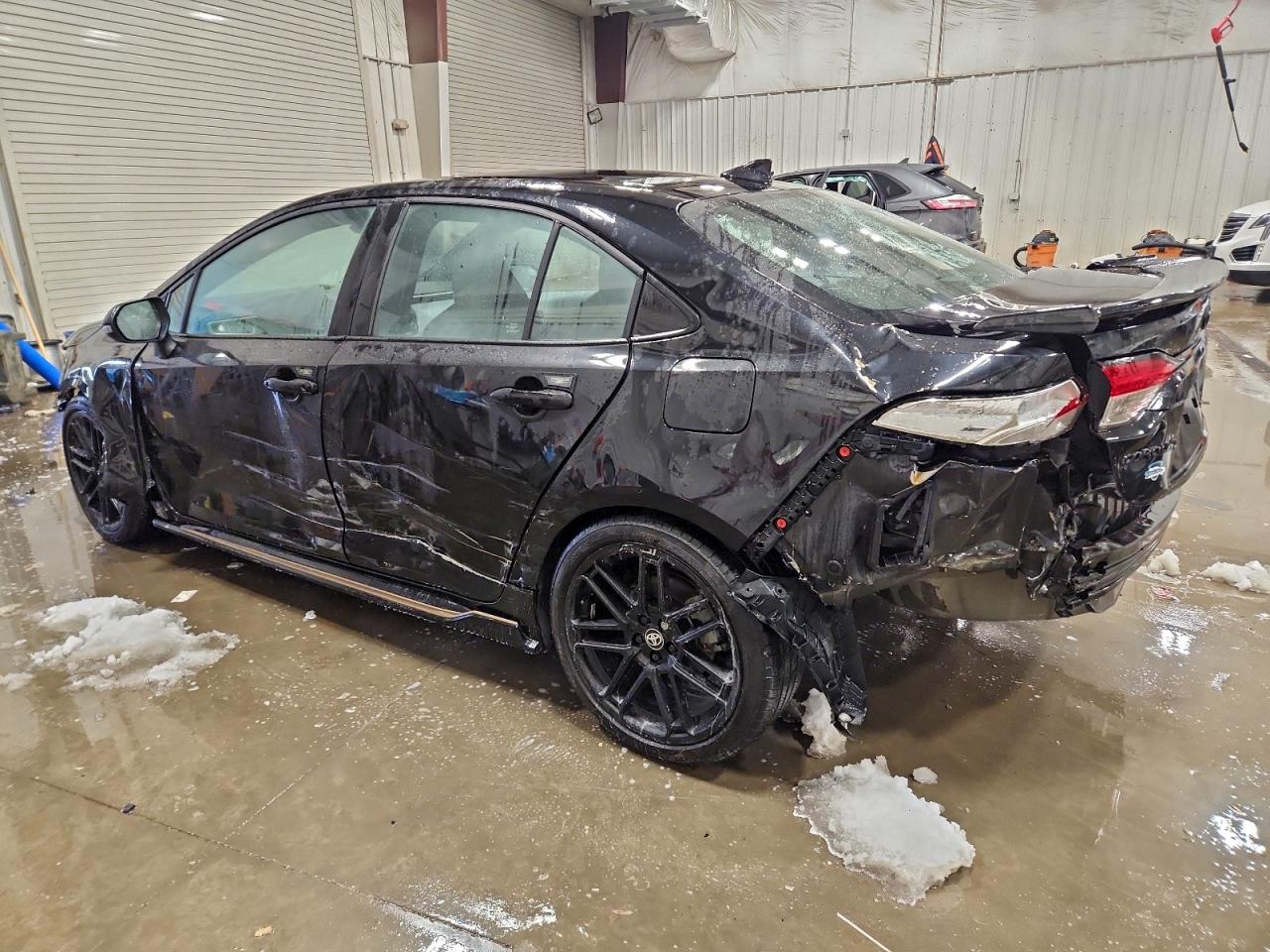 2021 TOYOTA COROLLA SE photo 2