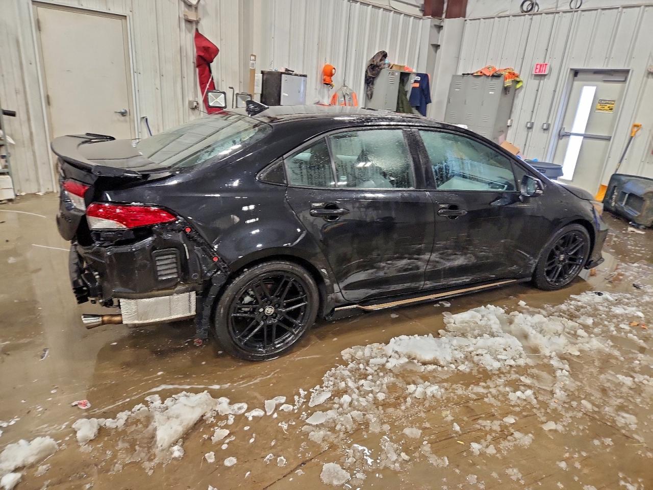 2021 TOYOTA COROLLA SE photo 3
