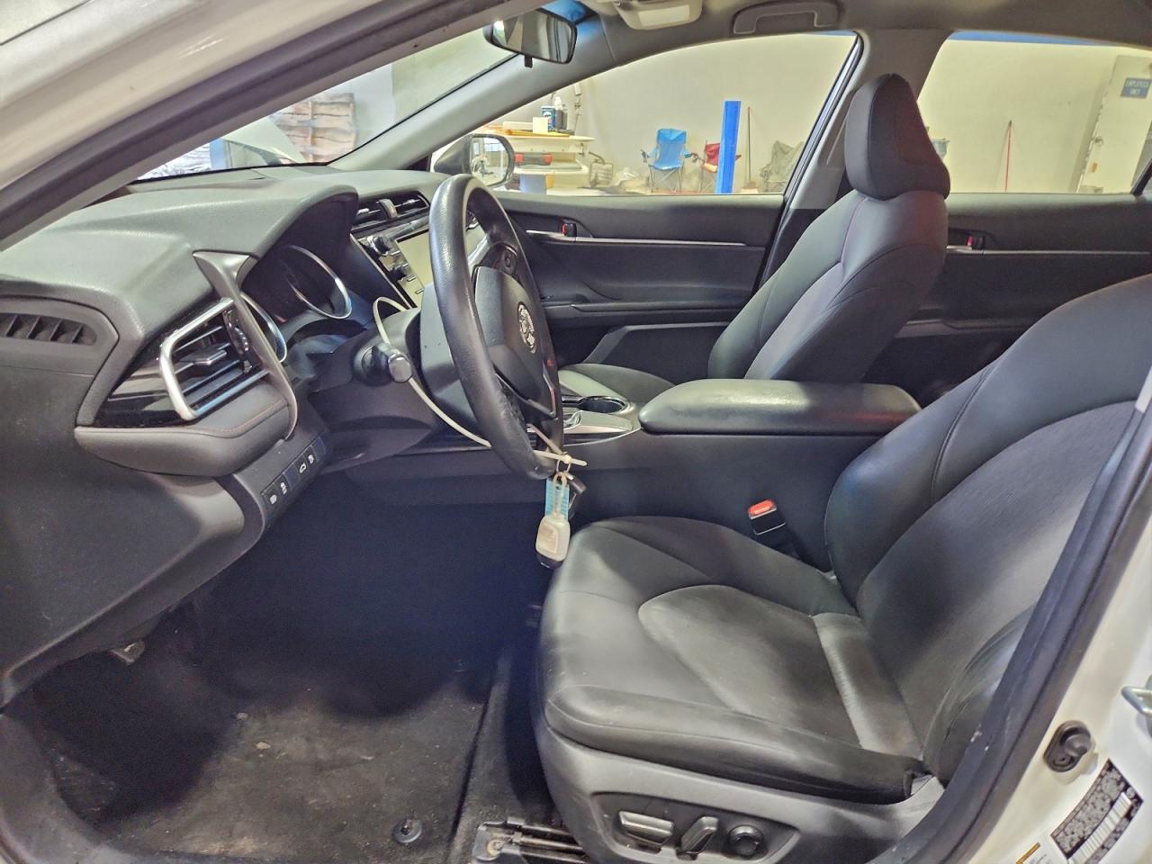 2018 TOYOTA CAMRY L photo 7