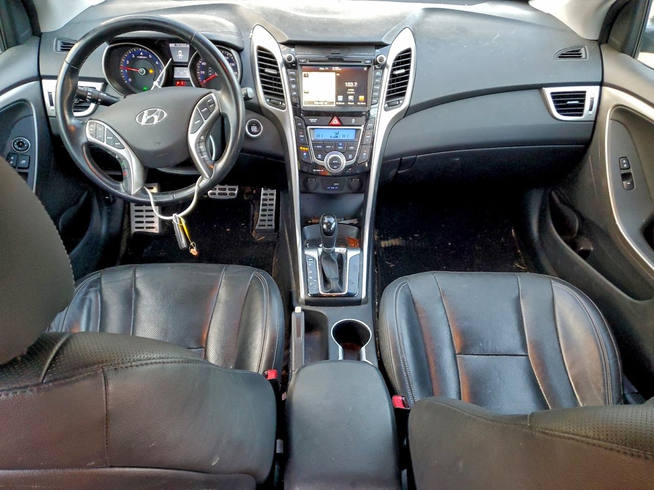 2016 HYUNDAI ELANTRA GT photo 8