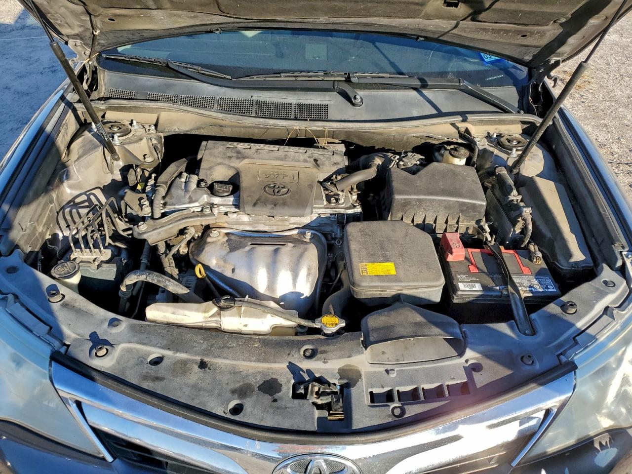 2014 TOYOTA CAMRY XLE photo 31
