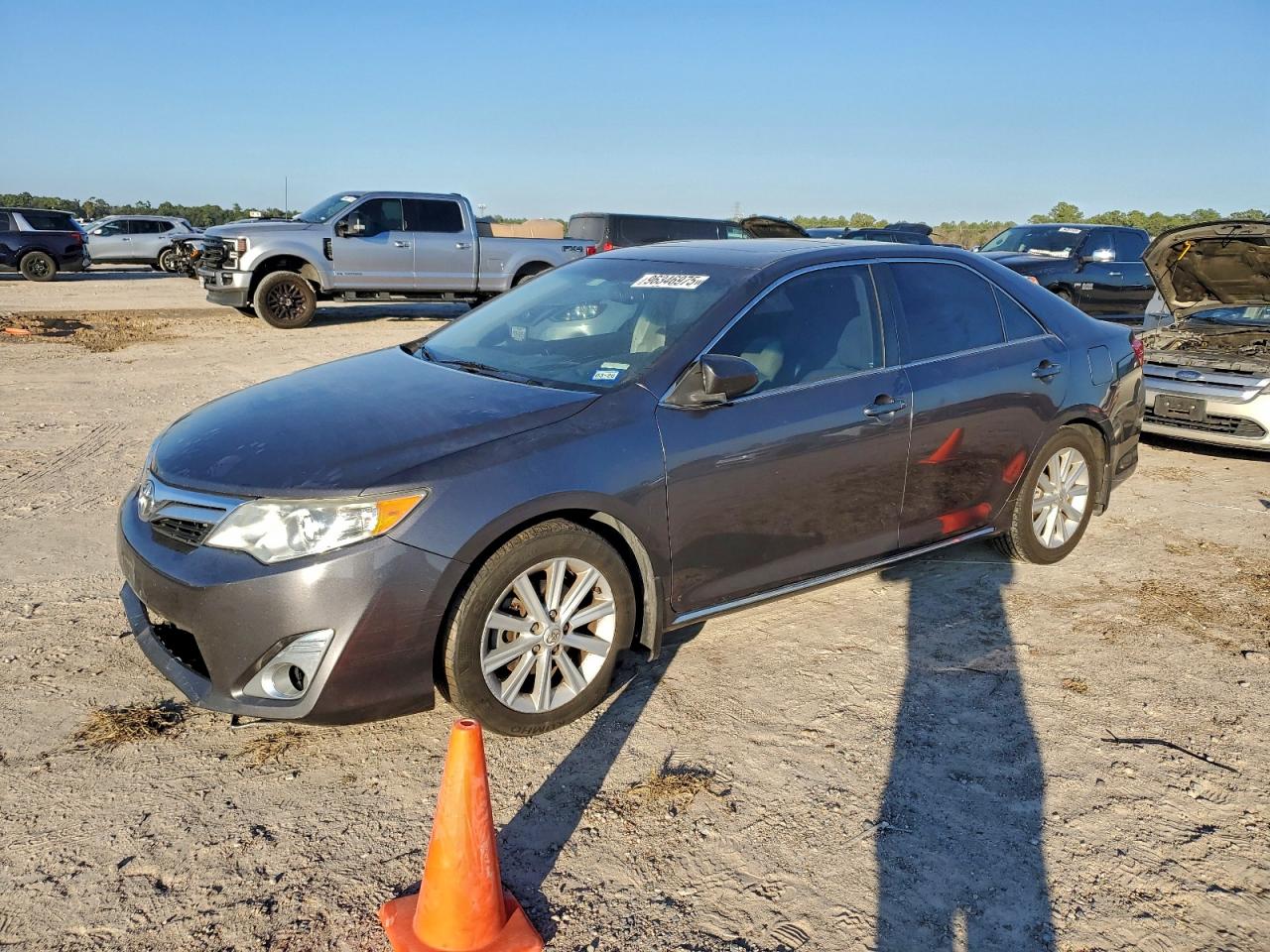 2014 TOYOTA CAMRY