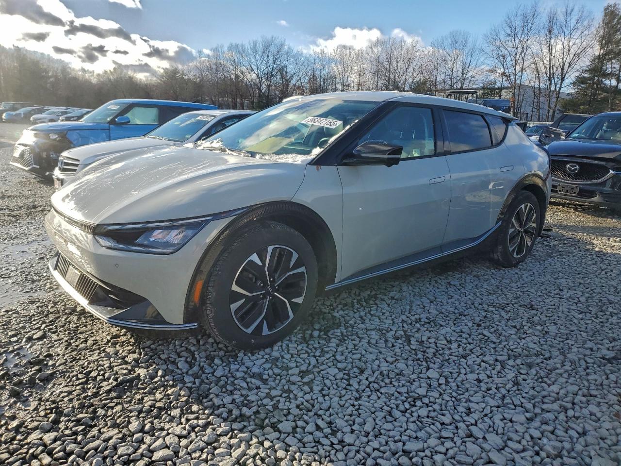 2022 KIA EV6