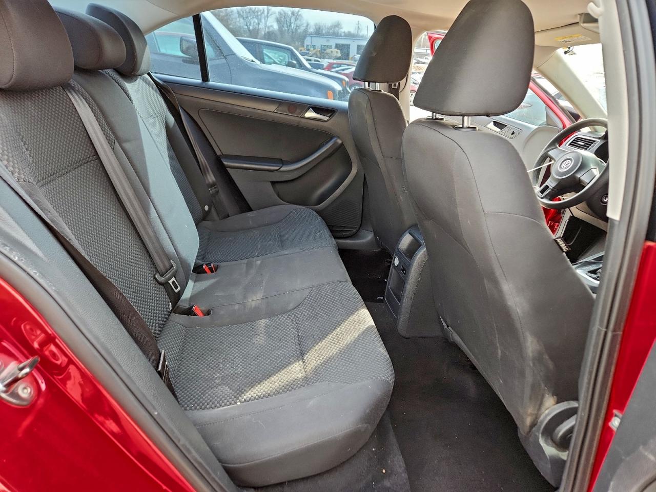 2014 VOLKSWAGEN JETTA BASE photo 28