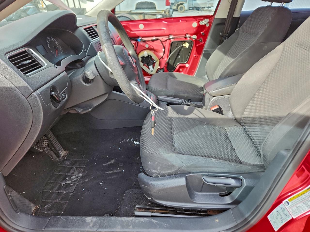 2014 VOLKSWAGEN JETTA BASE photo 19