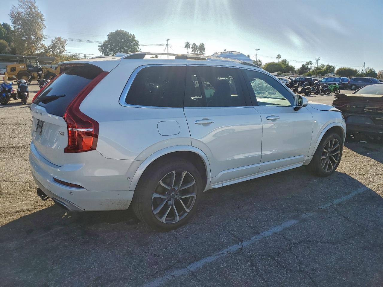2017 VOLVO XC90 T6 photo 7