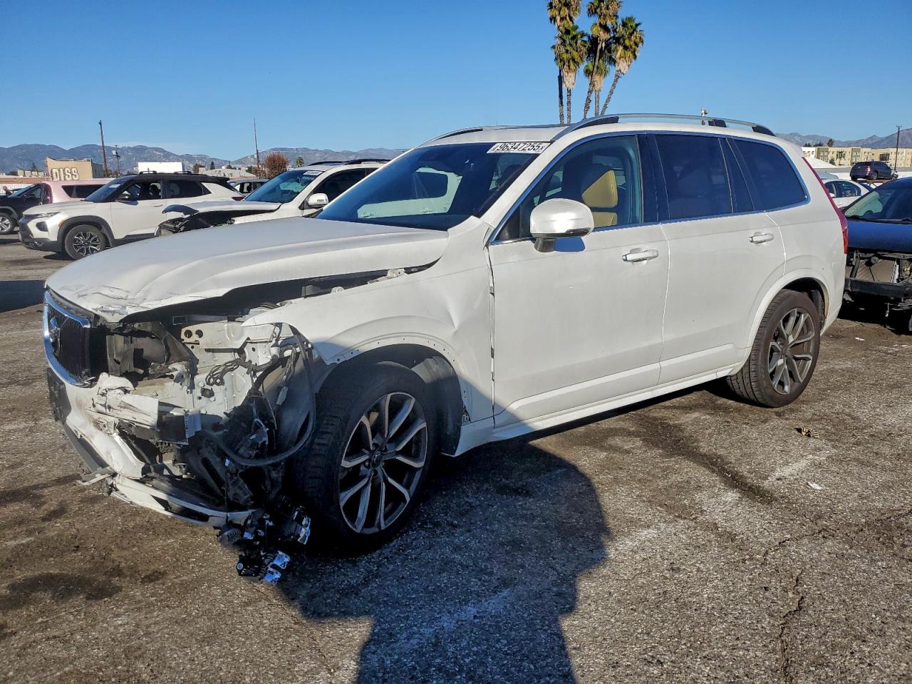 2017 VOLVO XC90