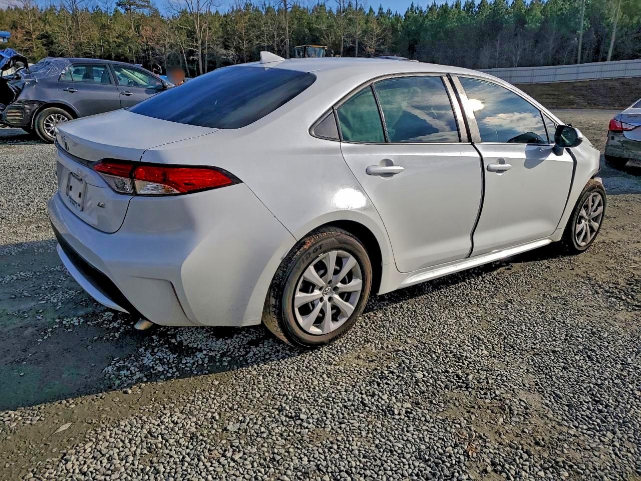 2022 TOYOTA COROLLA LE photo 5