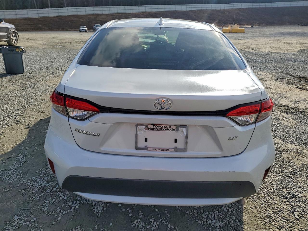 2022 TOYOTA COROLLA LE photo 11