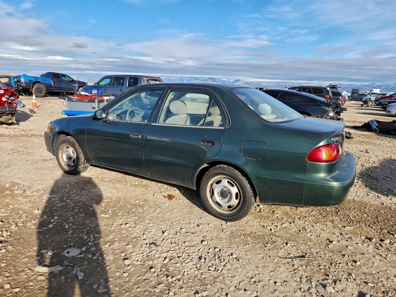2001 TOYOTA COROLLA CE photo 2