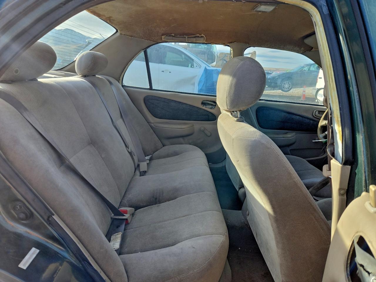 2001 TOYOTA COROLLA CE photo 10