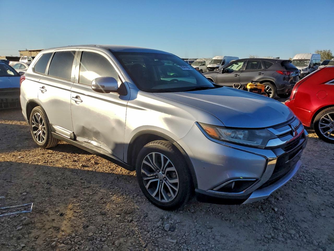2016 MITSUBISHI OUTLANDER SE photo 4
