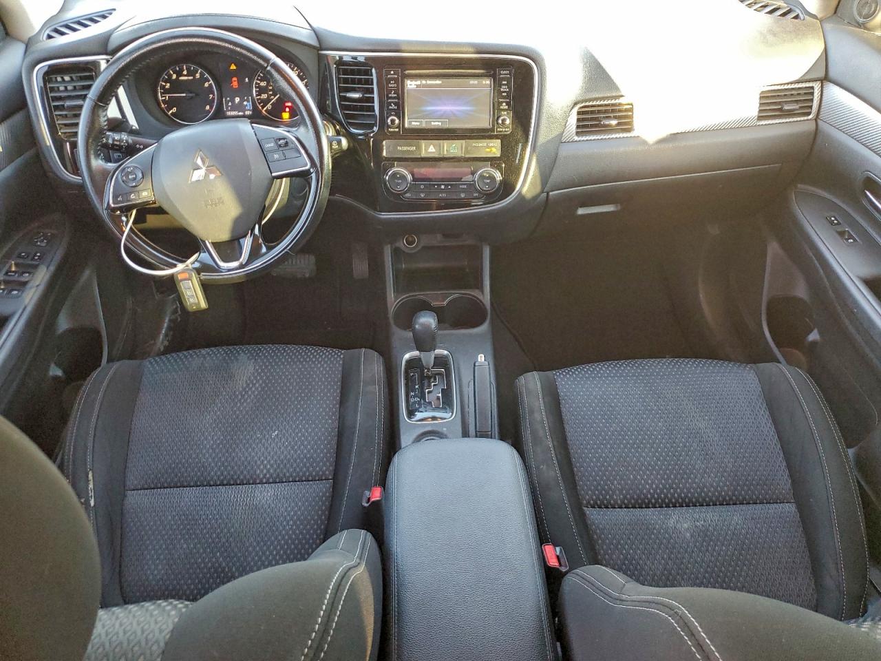 2016 MITSUBISHI OUTLANDER SE photo 8