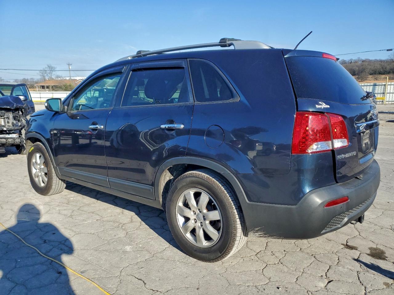 2012 KIA SORENTO BASE photo 2