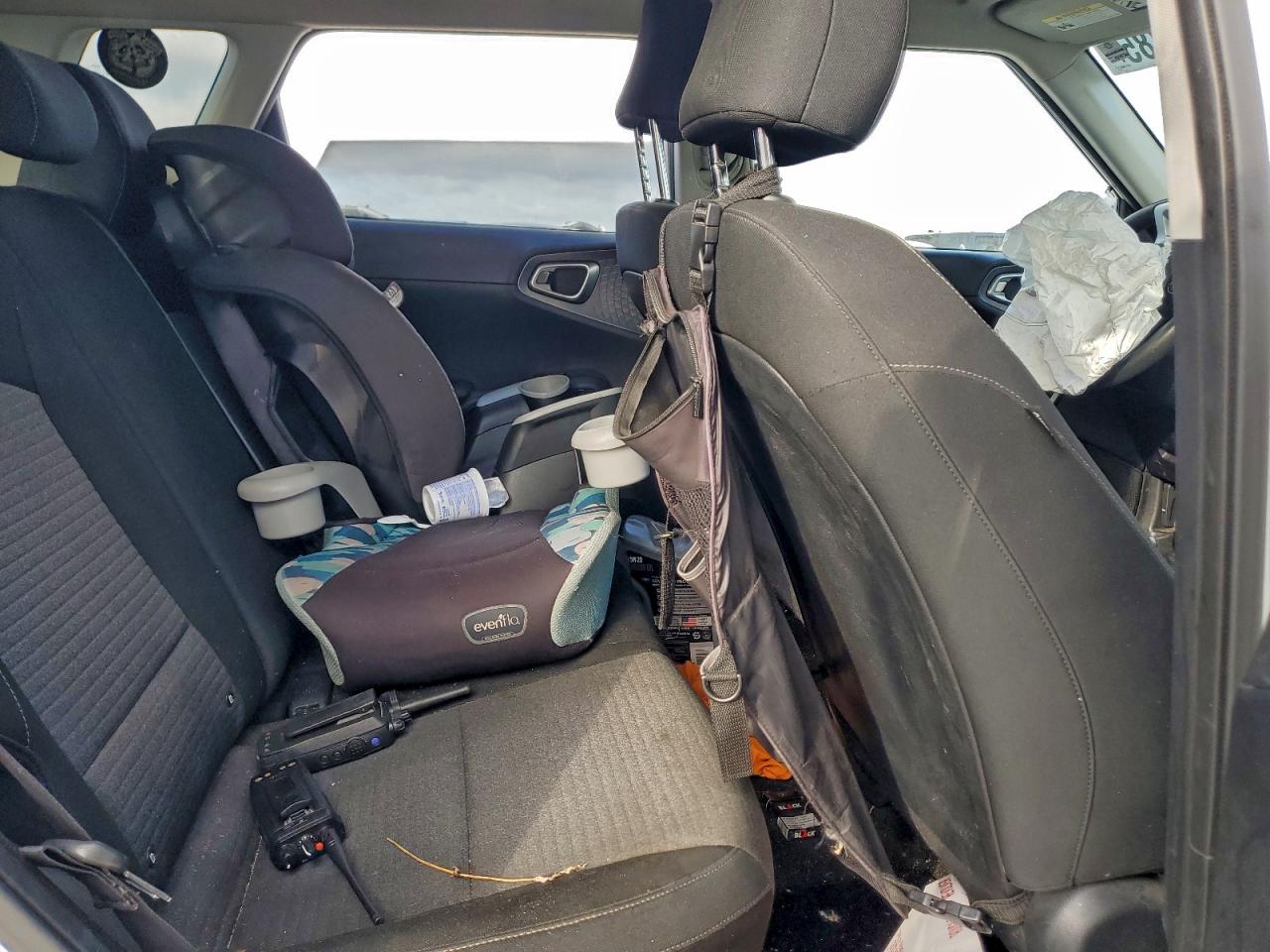 2020 KIA SOUL LX photo 10