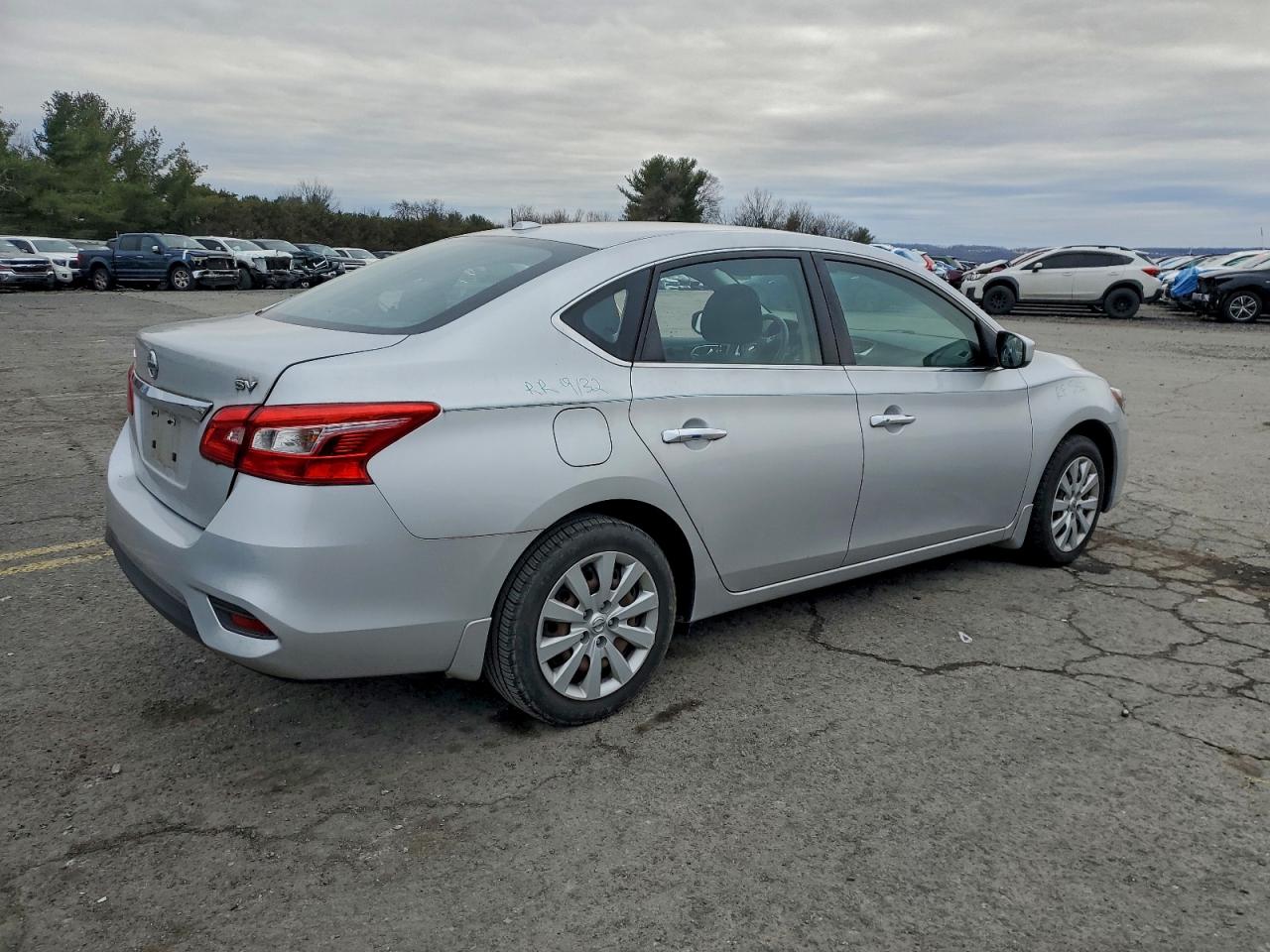 2016 NISSAN SENTRA S photo 3