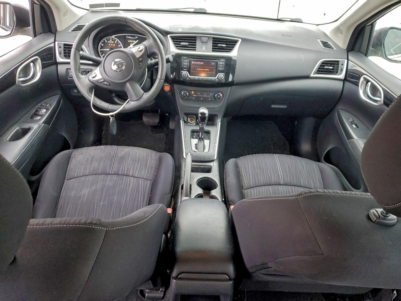 2016 NISSAN SENTRA S photo 8