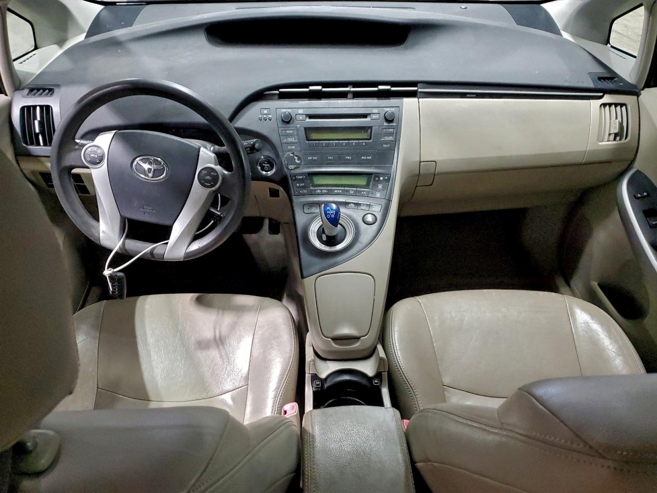 2011 TOYOTA PRIUS photo 15