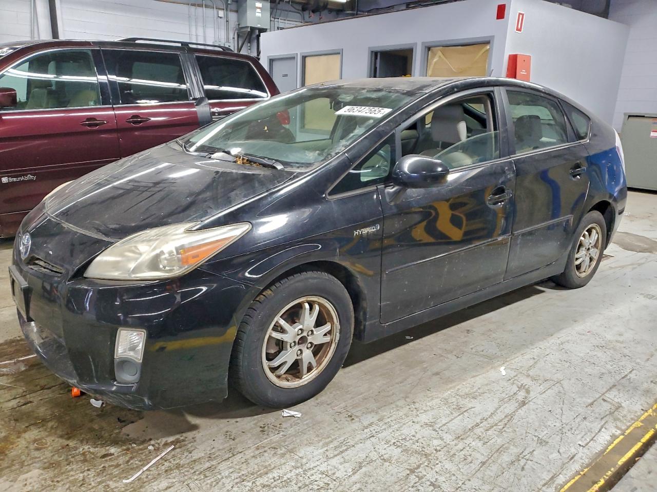 2011 TOYOTA PRIUS