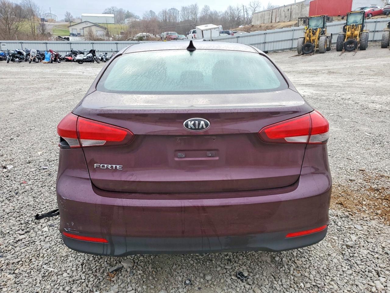 2017 KIA FORTE LX photo 6