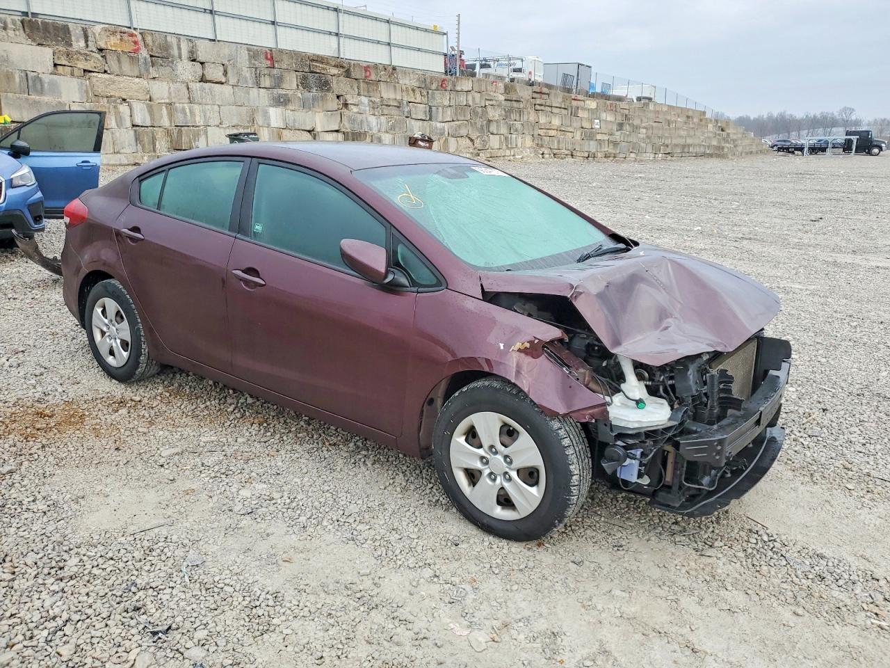 2017 KIA FORTE LX photo 4
