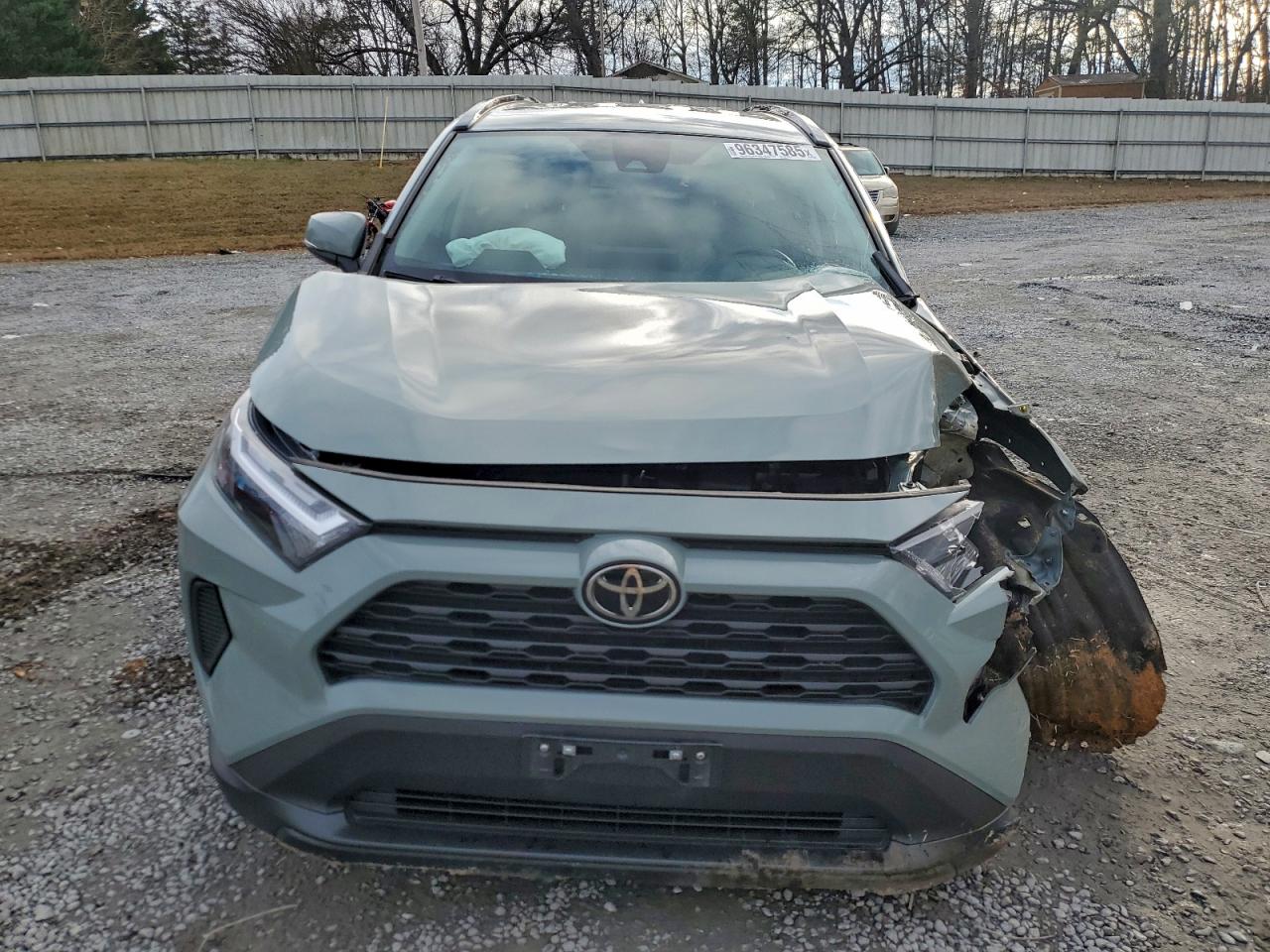 2022 TOYOTA RAV4 XLE photo 5