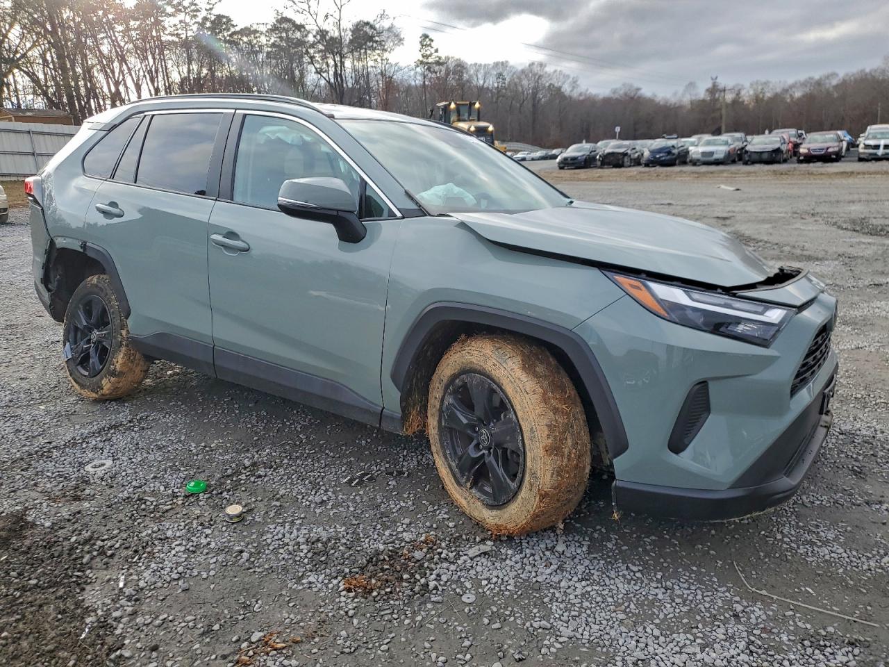2022 TOYOTA RAV4 XLE photo 4