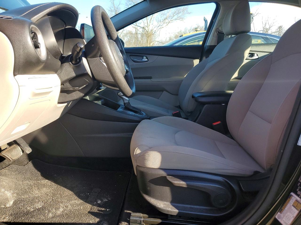 2021 KIA FORTE FE photo 7