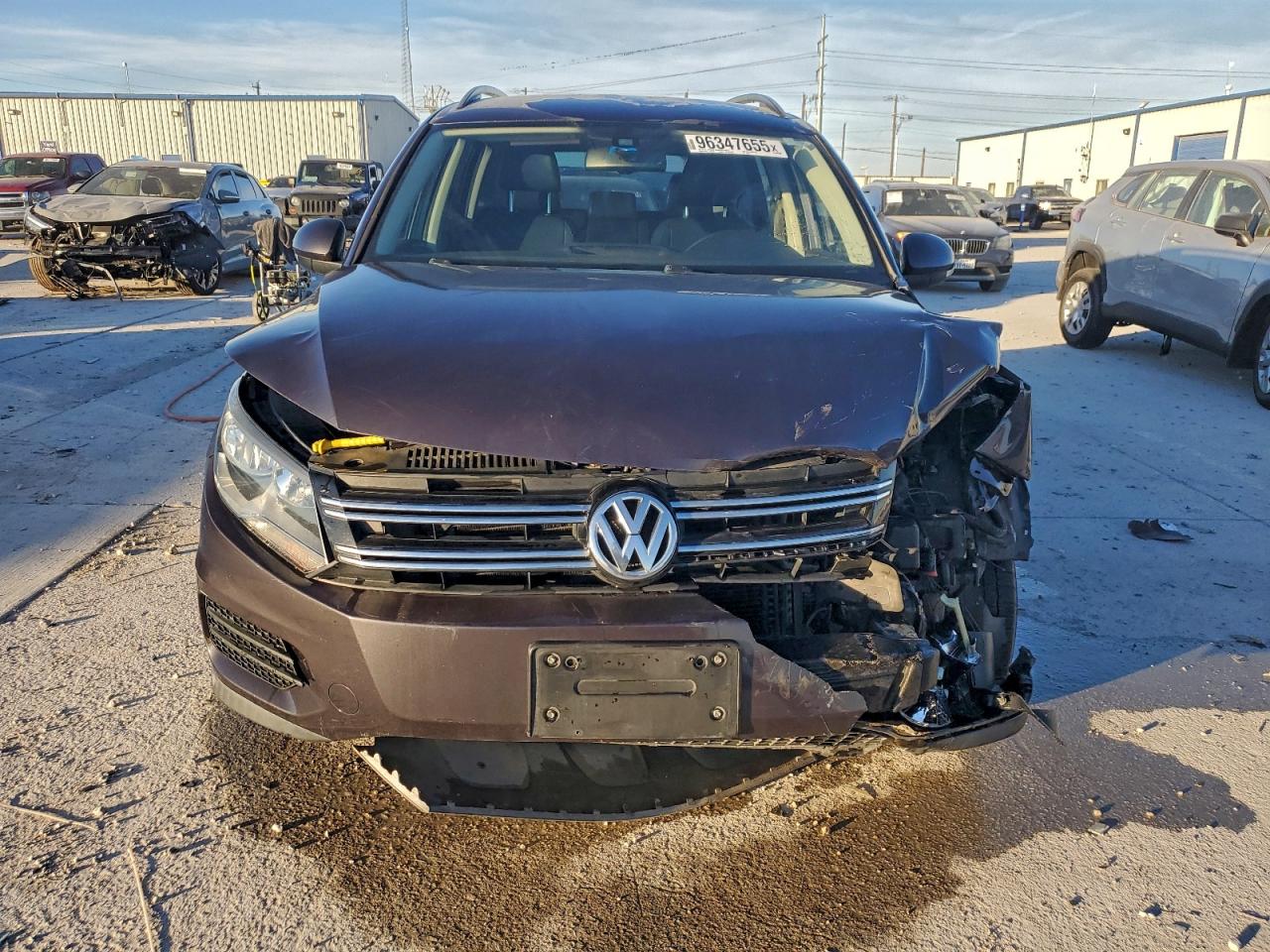 2016 VOLKSWAGEN TIGUAN S photo 5