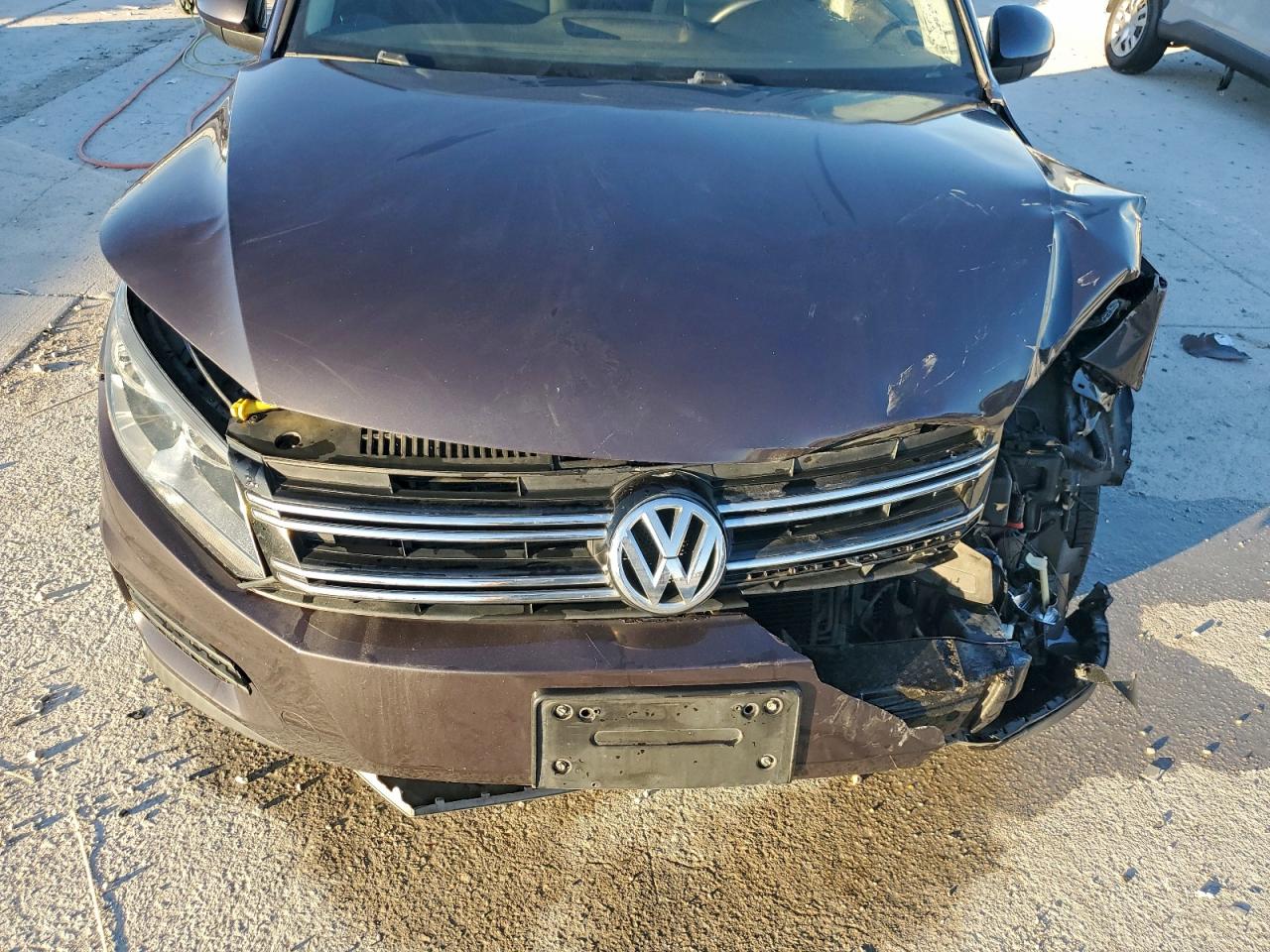 2016 VOLKSWAGEN TIGUAN S photo 12