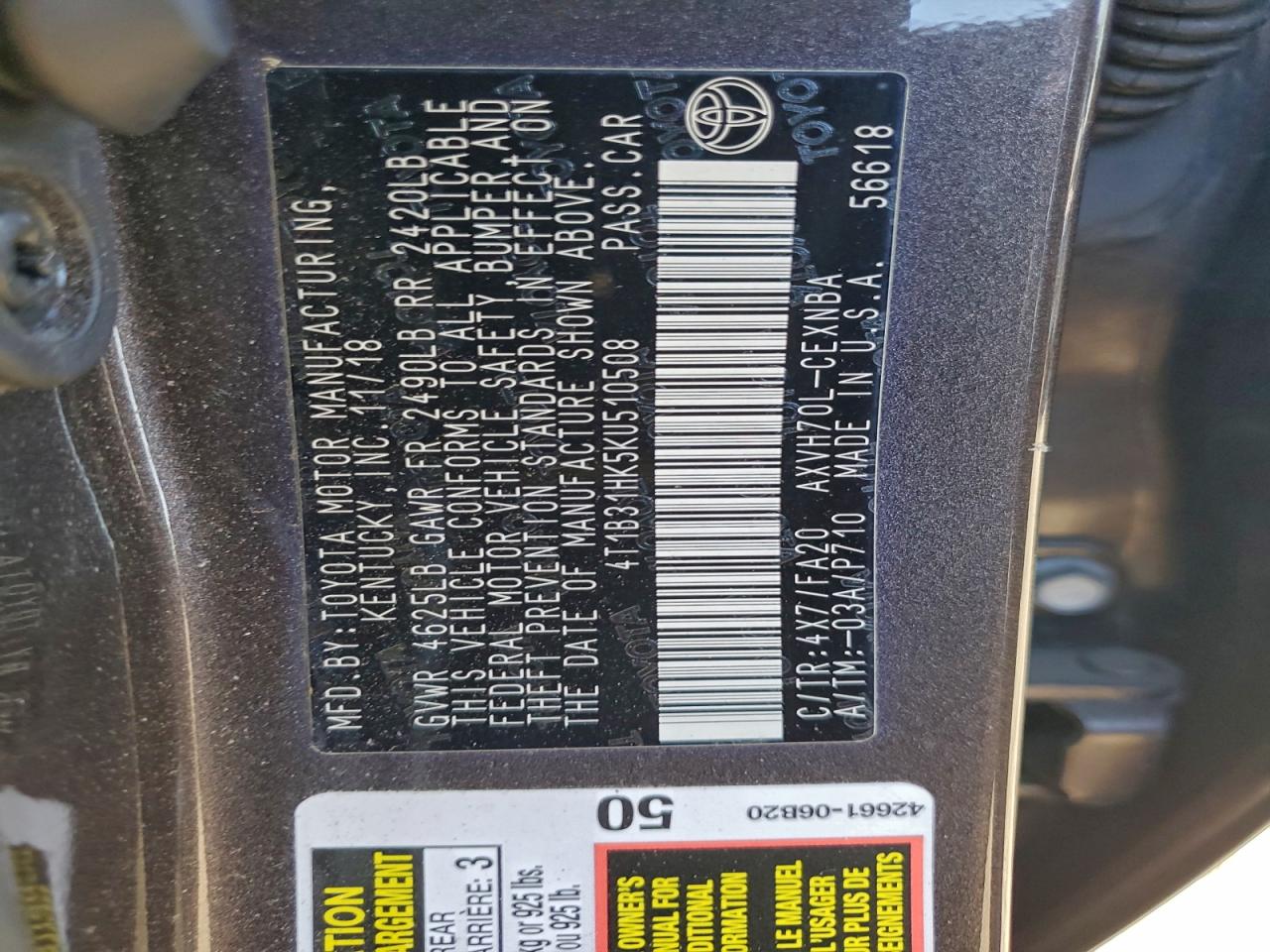 2019 TOYOTA CAMRY LE photo 12
