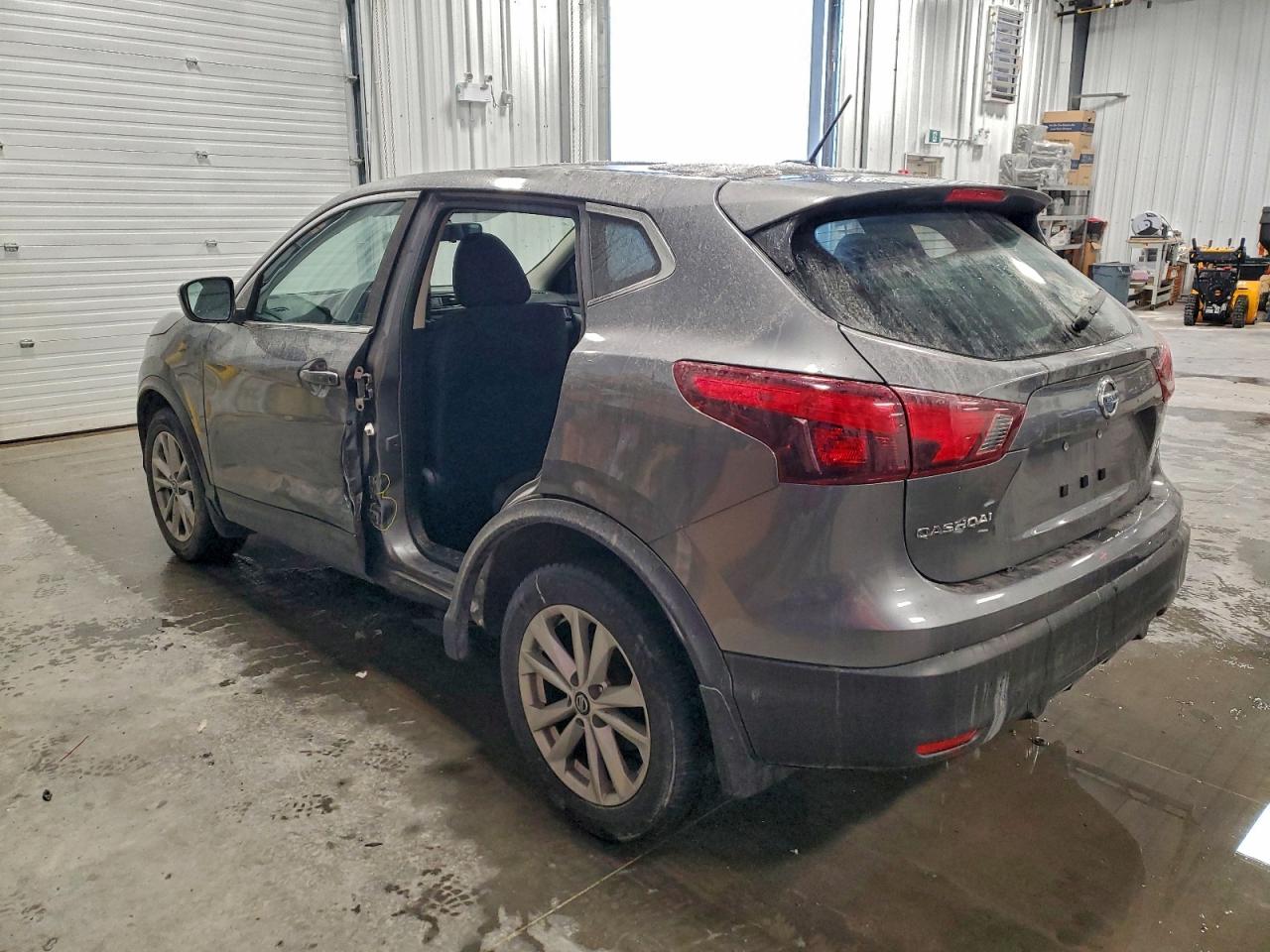 2019 NISSAN ROGUE SPORT S photo 2