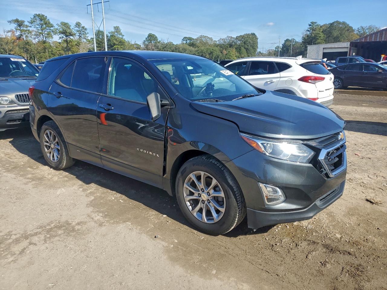 2019 CHEVROLET EQUINOX LS photo 4