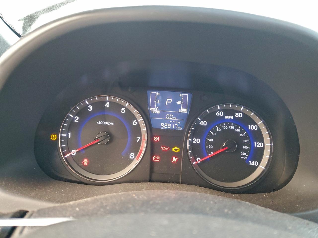 2016 HYUNDAI ACCENT SE photo 9