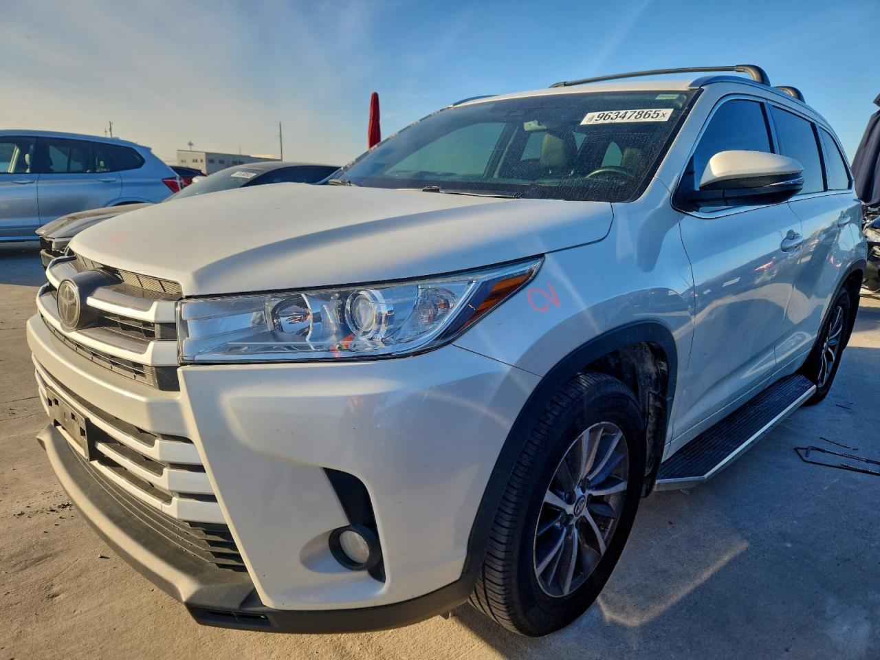 2018 TOYOTA HIGHLANDER