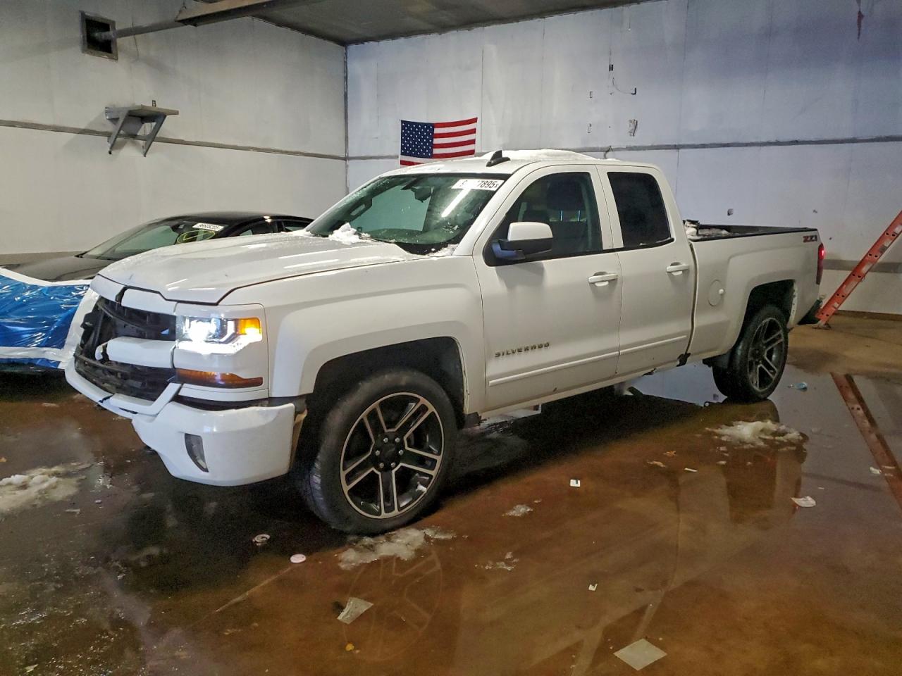 2017 CHEVROLET SILVERADO