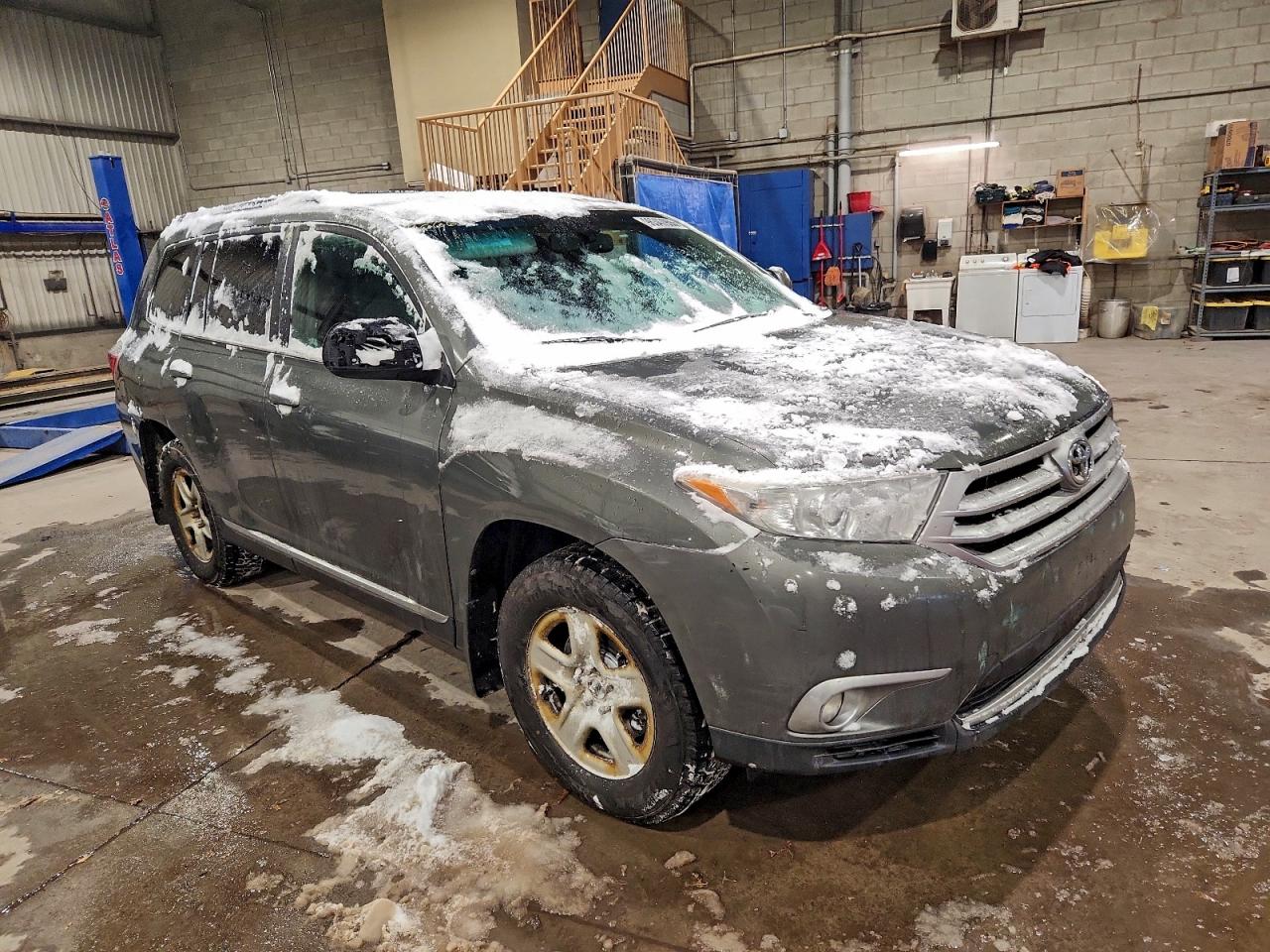 2012 TOYOTA HIGHLANDER BASE photo 7