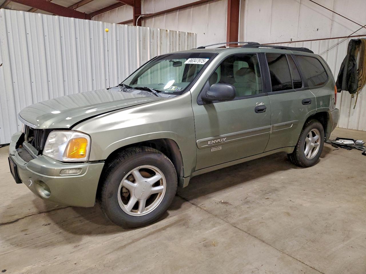 2004 GMC ENVOY — FRONT END damage — photo 1
